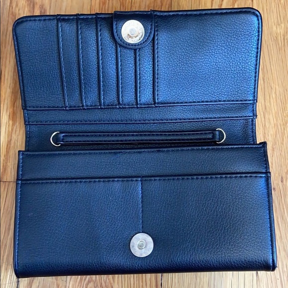 ⚡️2/$15 Black wallet - Picture 1 of 2
